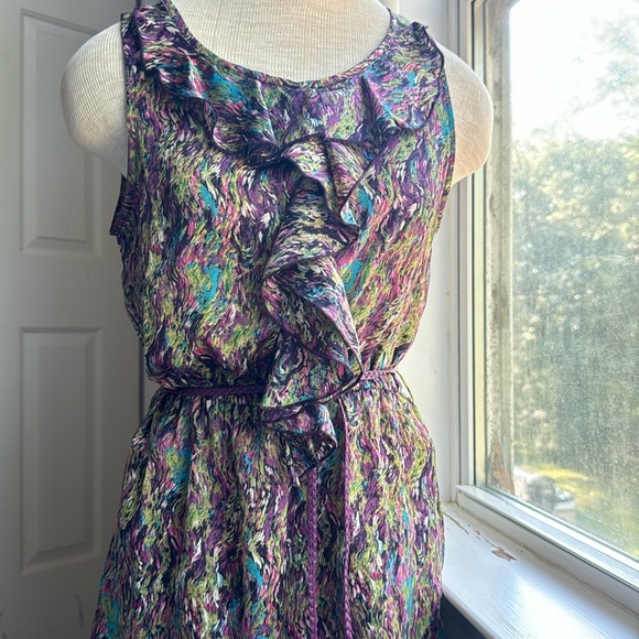 Sleeveless Dress - Picture 1 of 6